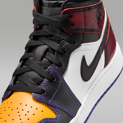 Air Jordan 1 Mid SE Big Kids' Shoes. Nike.com